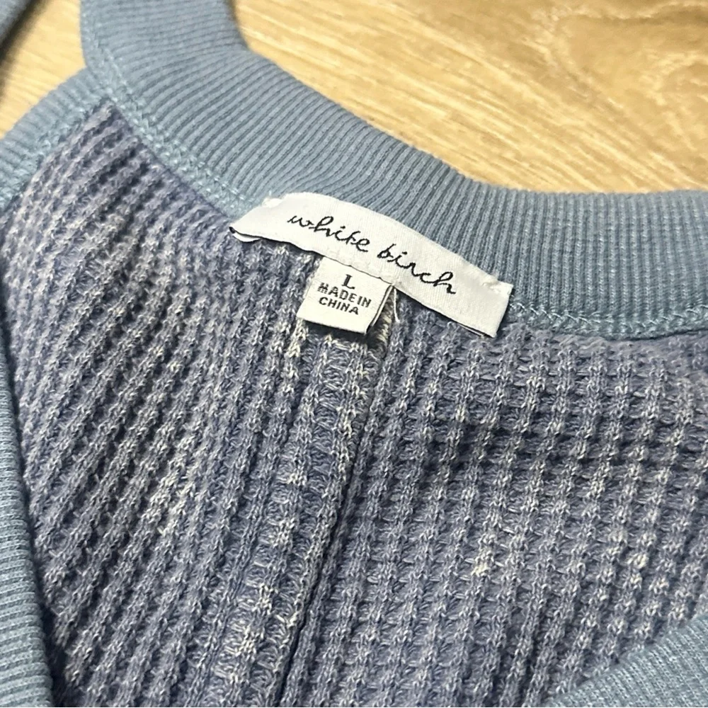 •Sold•  White Birch Acid Wash Waffle Knit Henley Tank Top - Picture 5 of 9